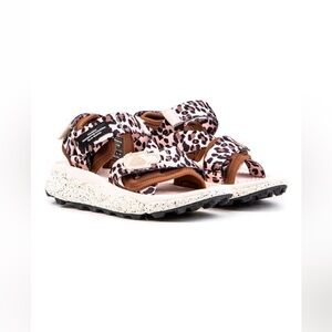 Flower Mountain Nazca Pink Brown Leopard Print Chunky Strappy Sandals Size 8